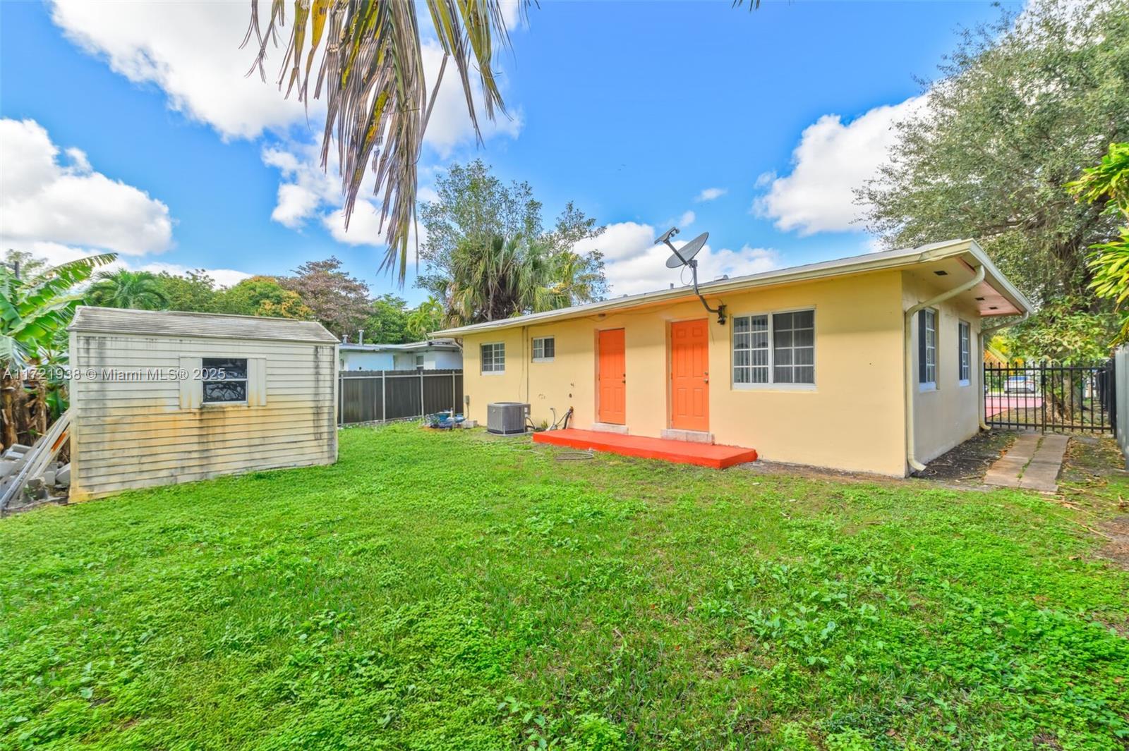 2530 NE 181st St, North Miami Beach, Florida image 35