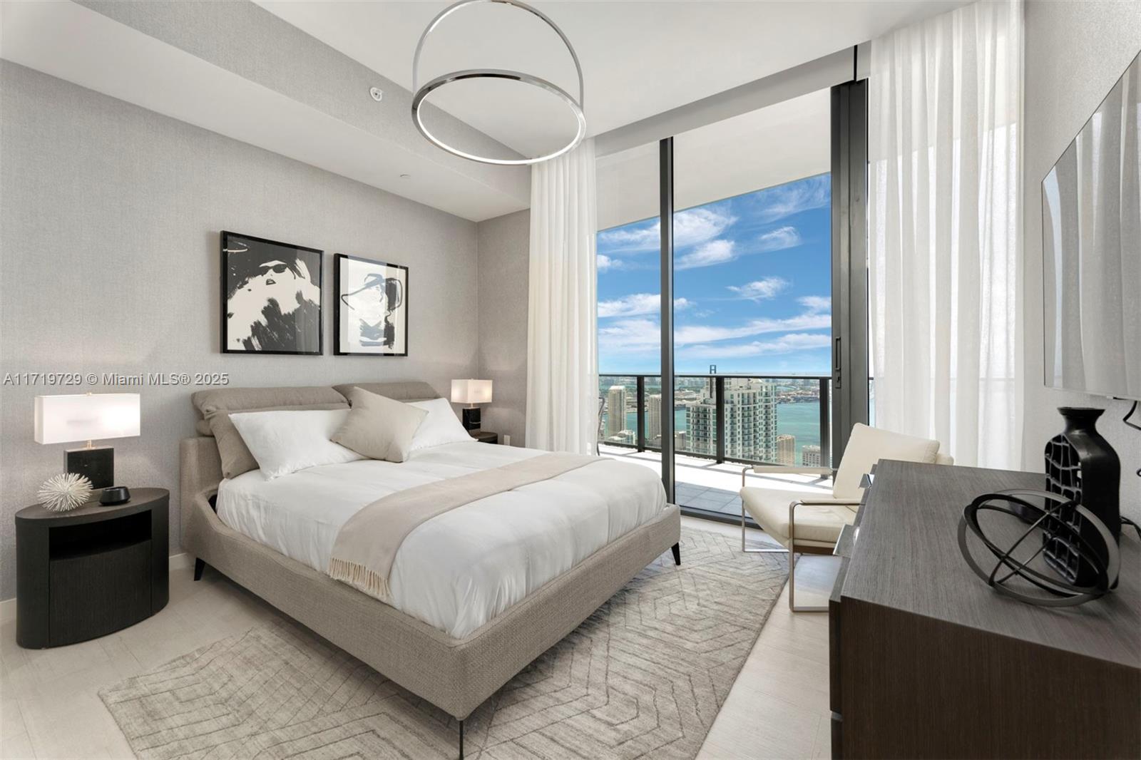 1000 Brickell Plz #PH6108, Miami FL 33131