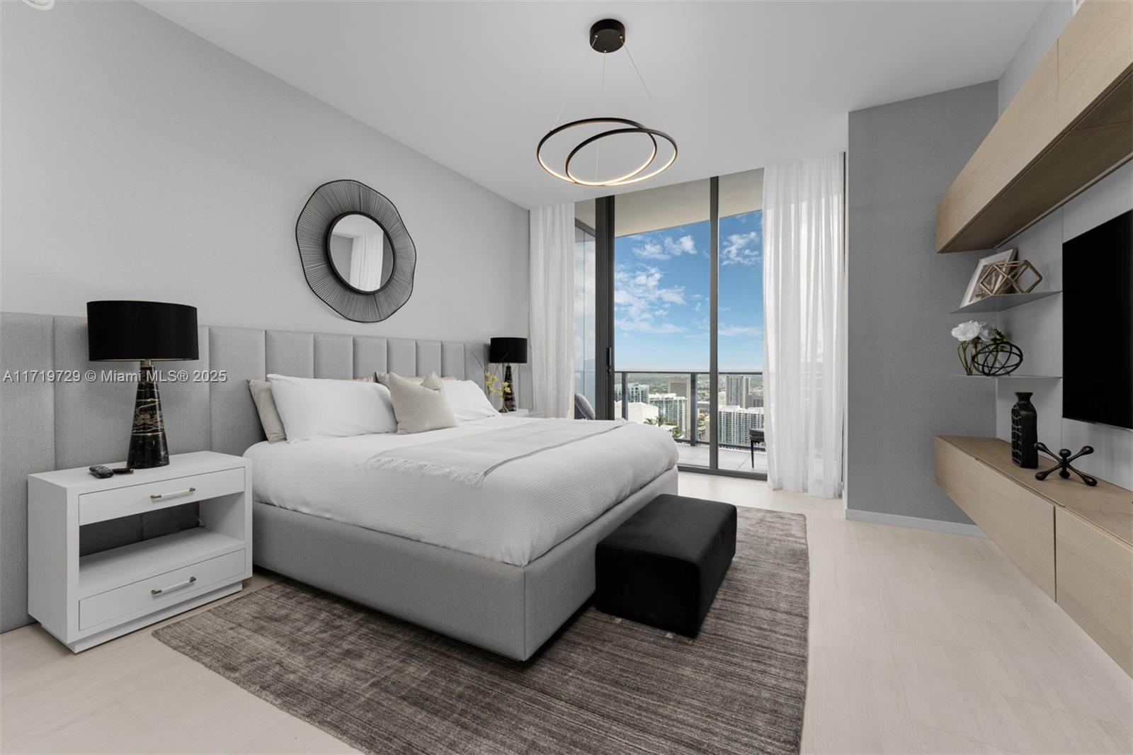 1000 Brickell Plz #PH6108, Miami FL 33131