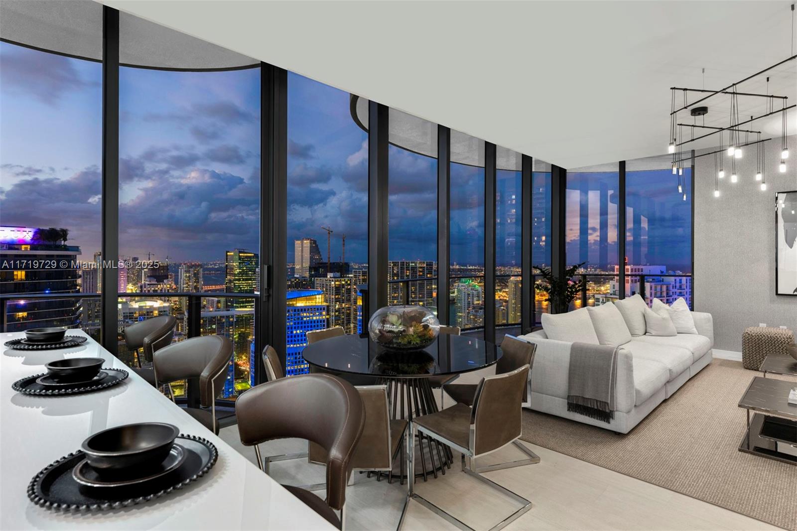 1000 Brickell Plz #PH6108, Miami FL 33131