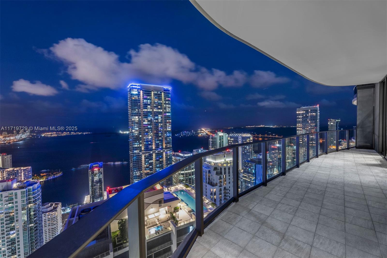 1000 Brickell Plz #PH6108, Miami FL 33131