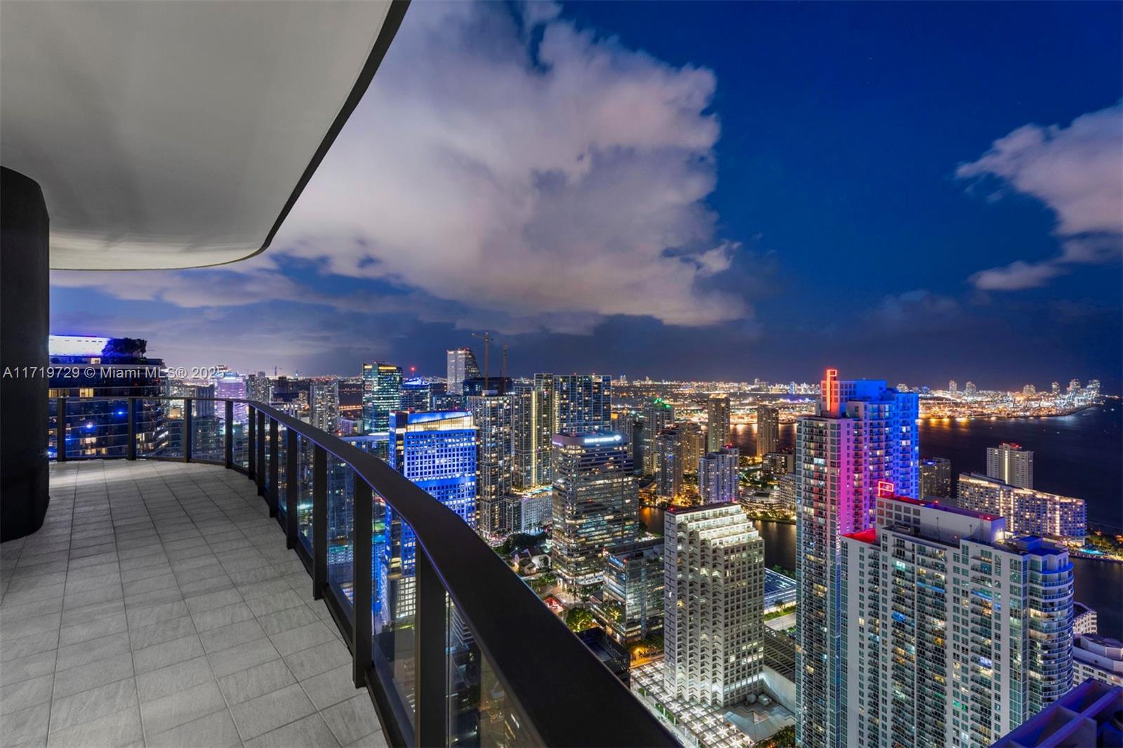 1000 Brickell Plz #PH6108, Miami FL 33131