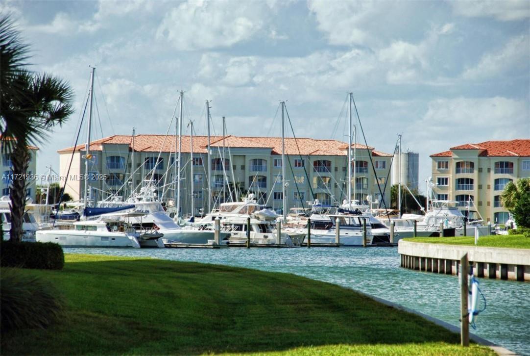 37 E Harbour Isle Dr E #206, Fort Pierce, Florida image 4