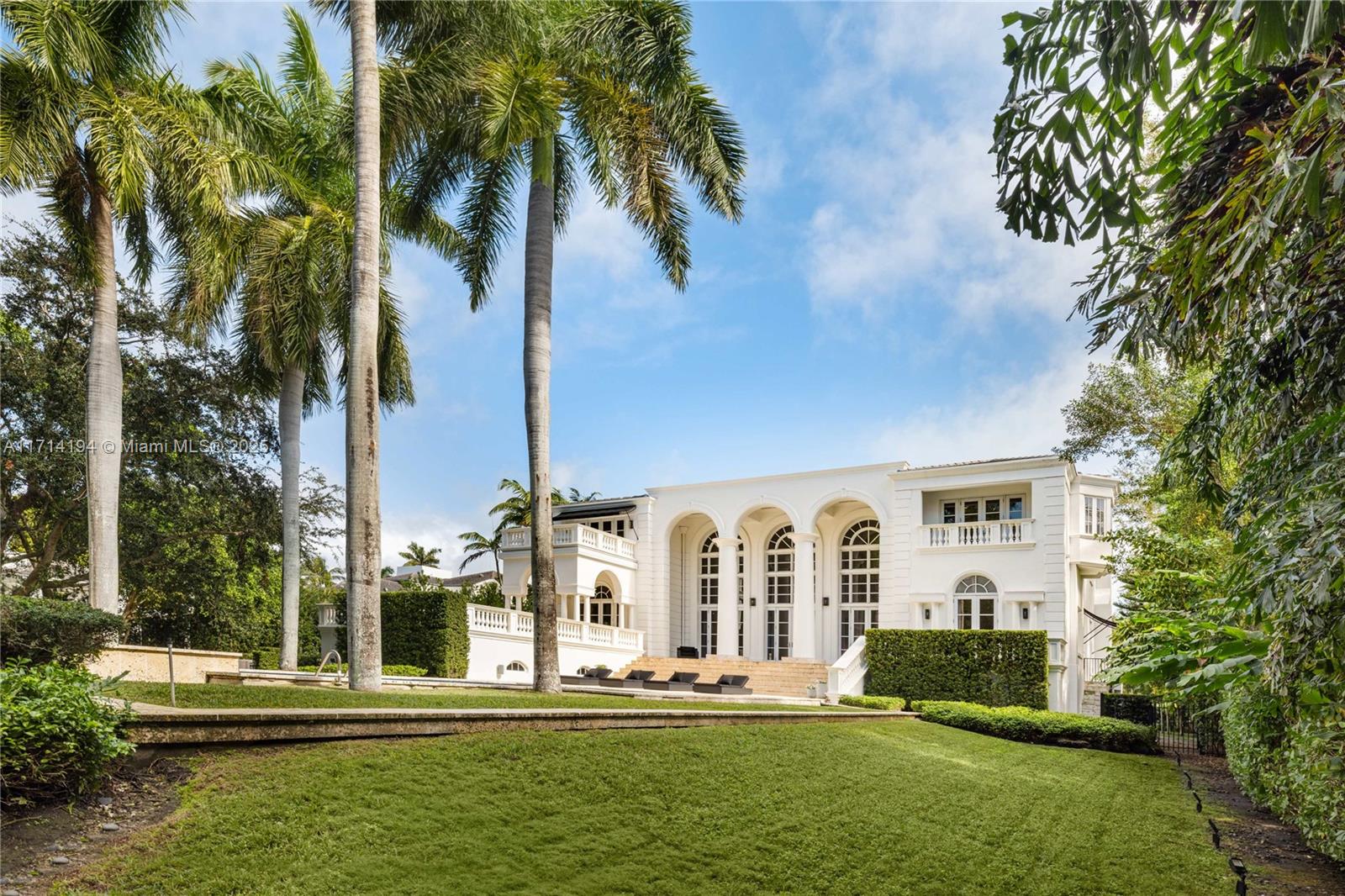 26 Tahiti Beach Island Rd, Coral Gables, Florida image 38