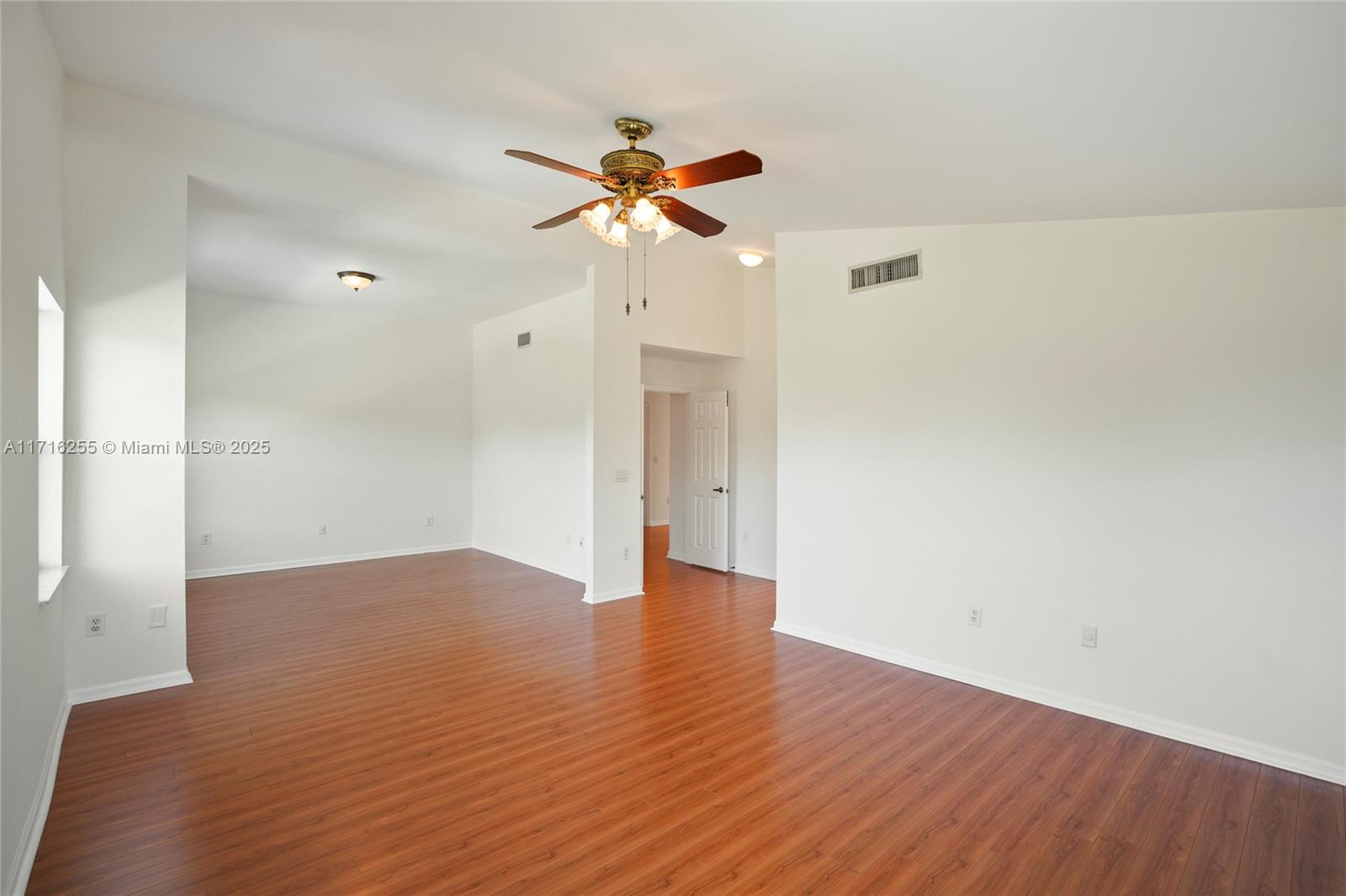 Listing Photo 42