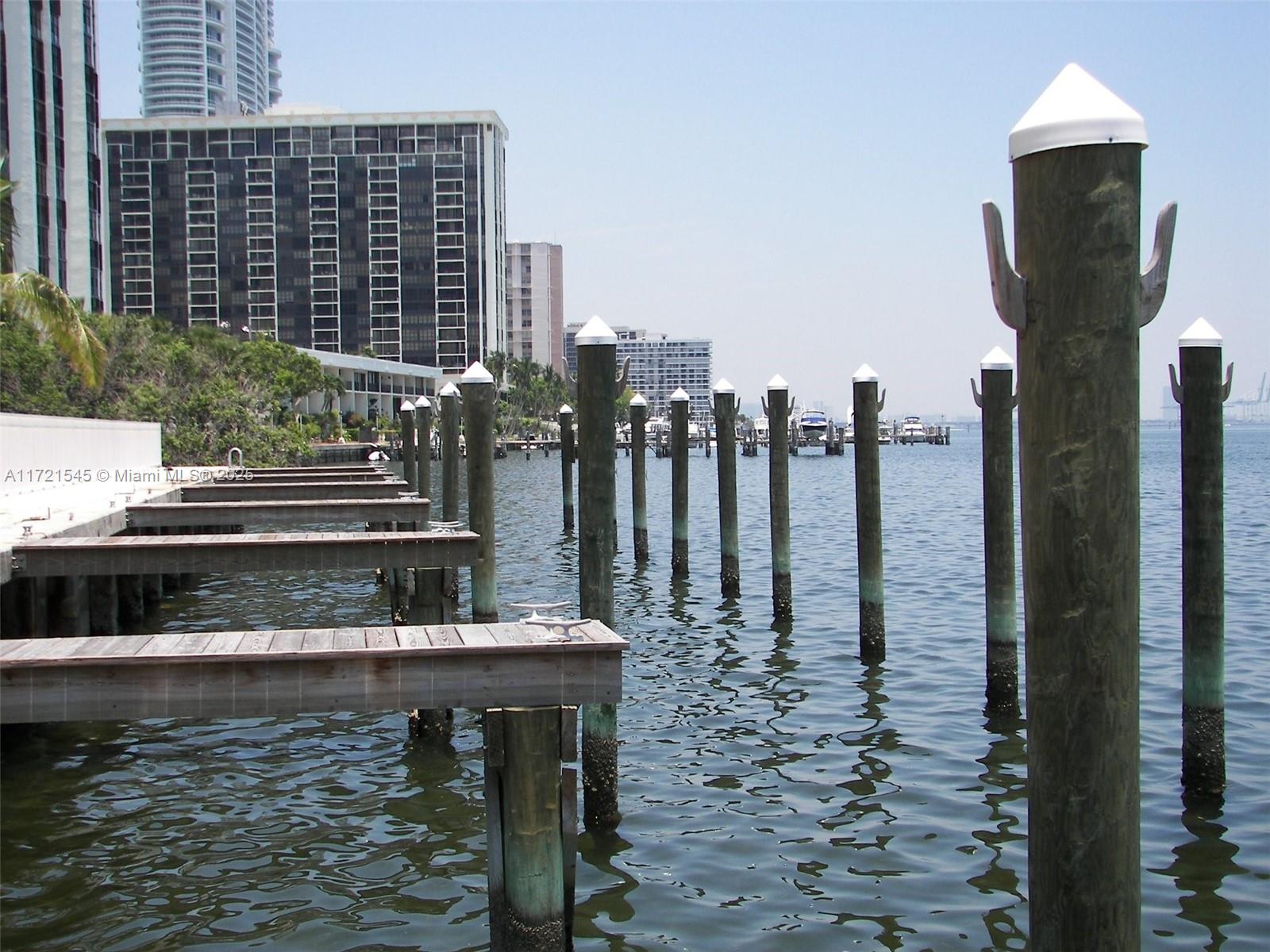2101 Brickell Ave #2712, Miami FL 33129
