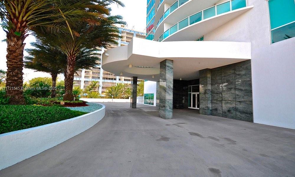 2101 Brickell Ave #2712, Miami FL 33129