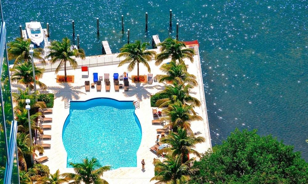 2101 Brickell Ave #2712, Miami FL 33129
