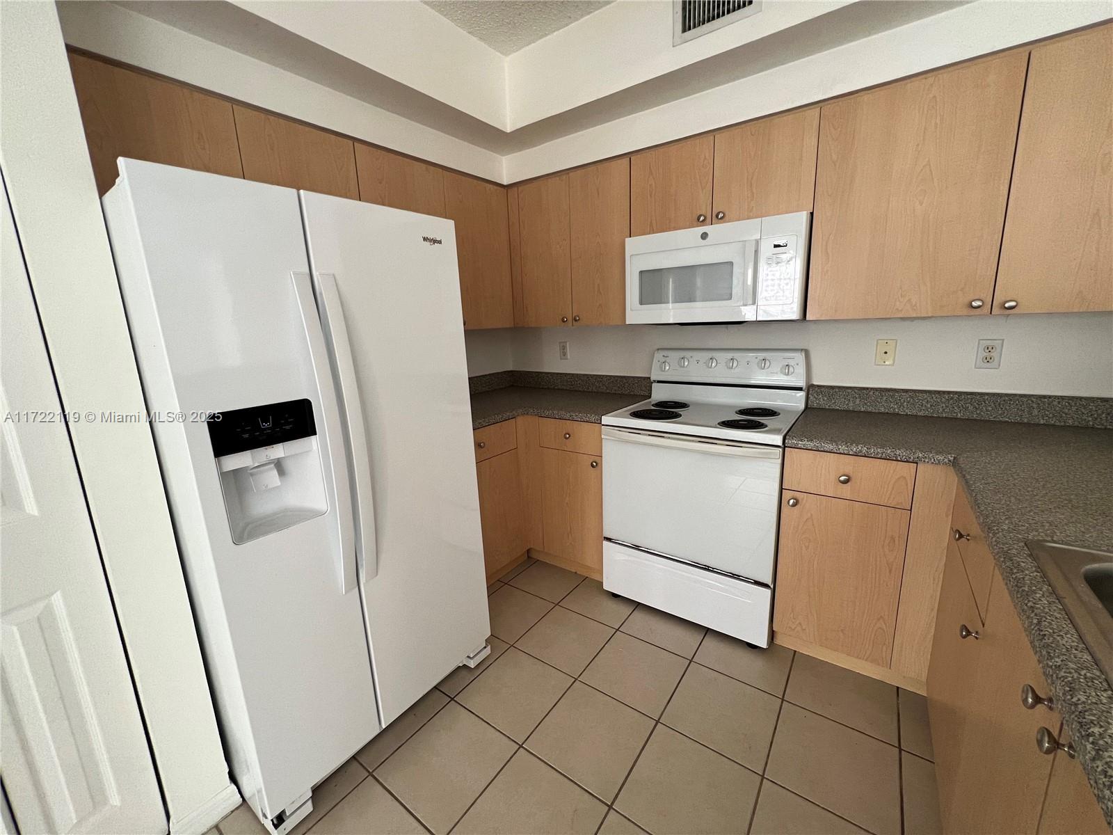 2360 E Preserve Way #305, Miramar, Florida image 13