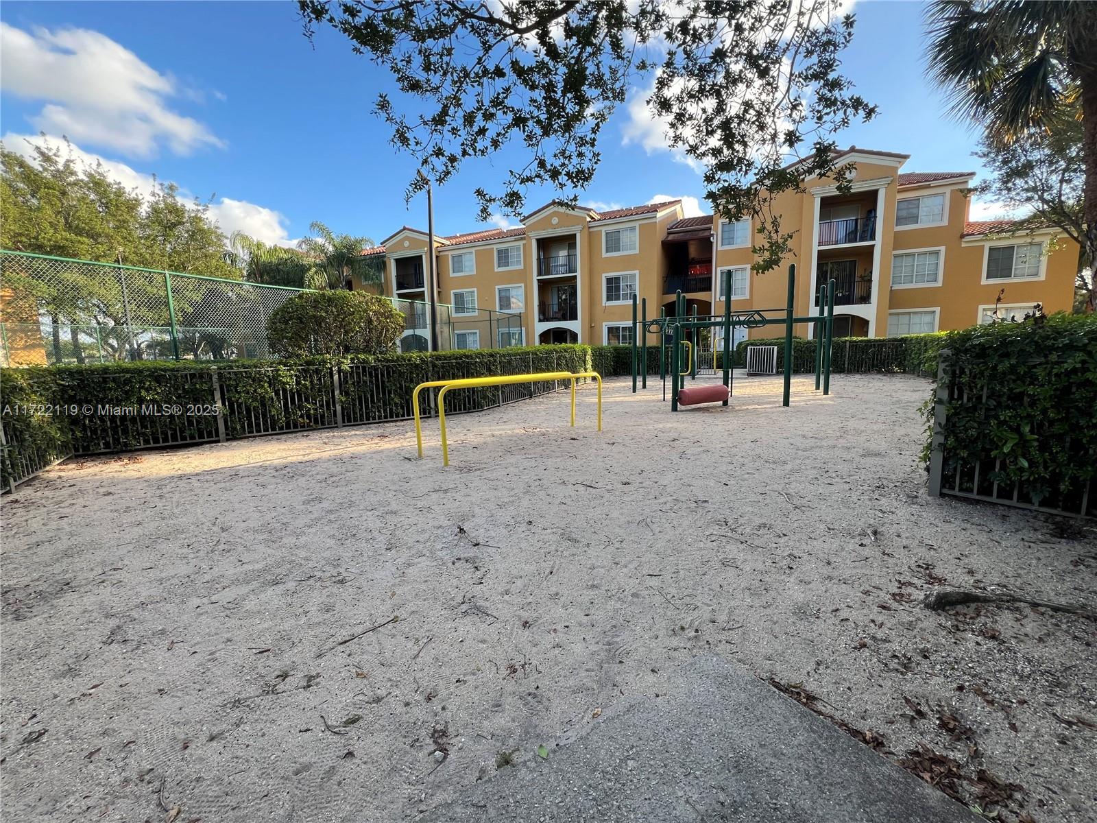 2360 E Preserve Way #305, Miramar, Florida image 30