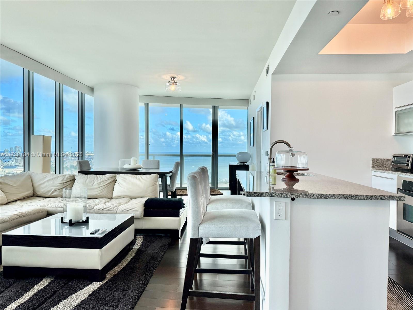 888 Biscayne Blvd #3208, Miami FL 33132