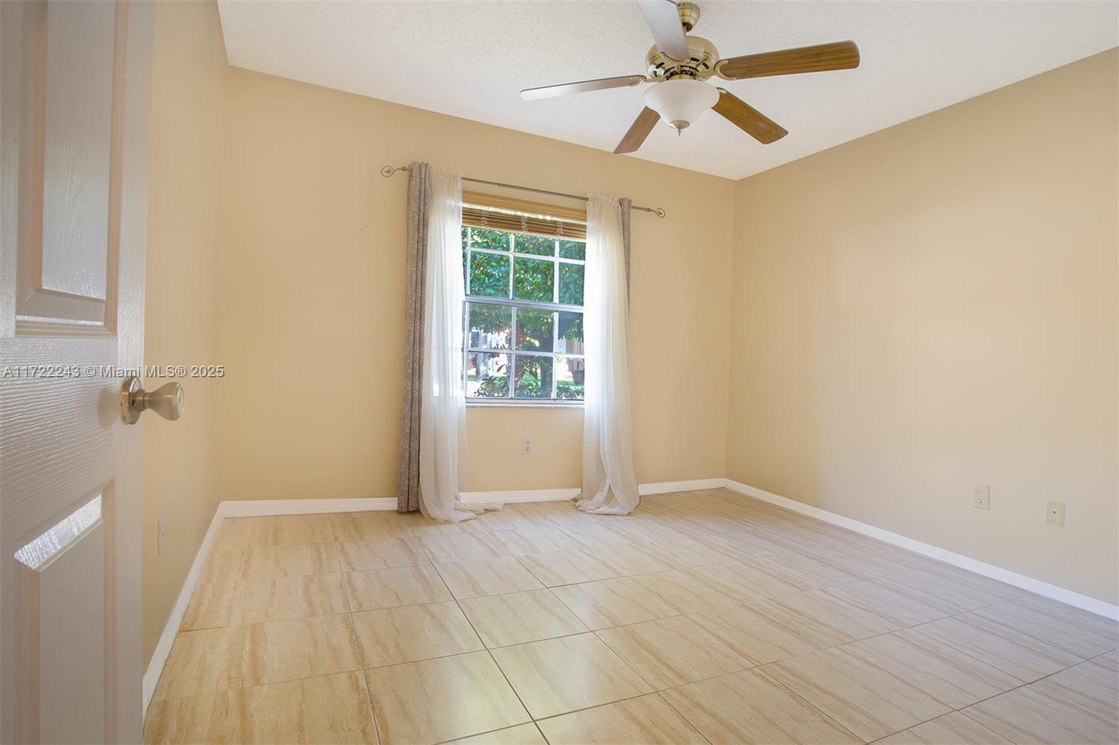 15310 SW 51st St, Miramar, Florida image 15