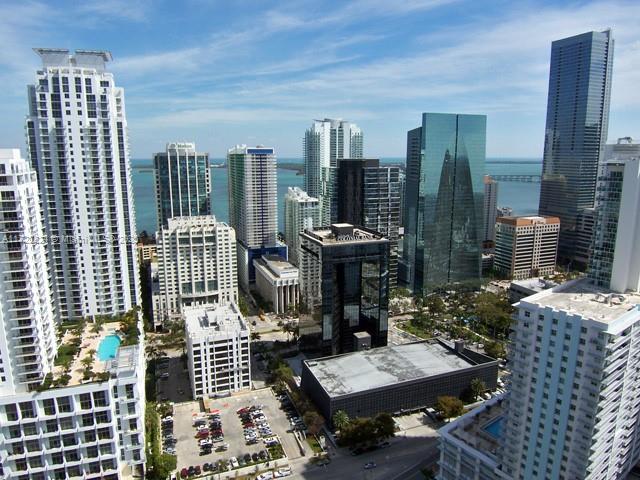 Condo for Sale in Miami, FL