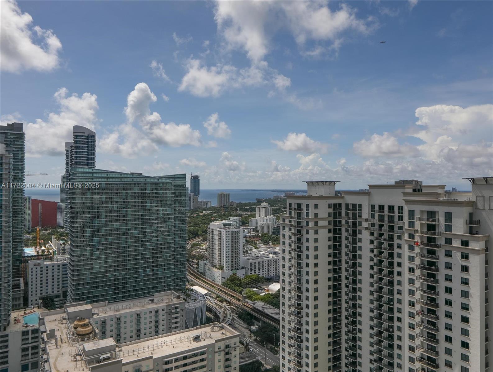 45 SW 9th St #3507, Miami FL 33130