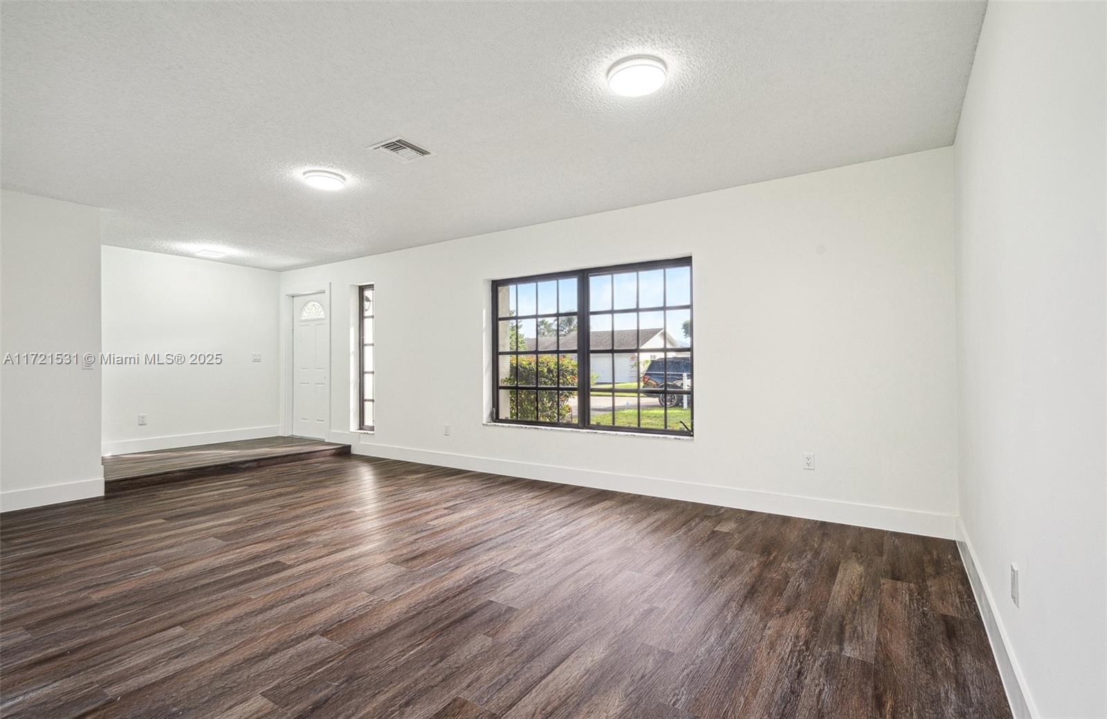 2638 NW 98 Way, Coral Springs, Florida image 7