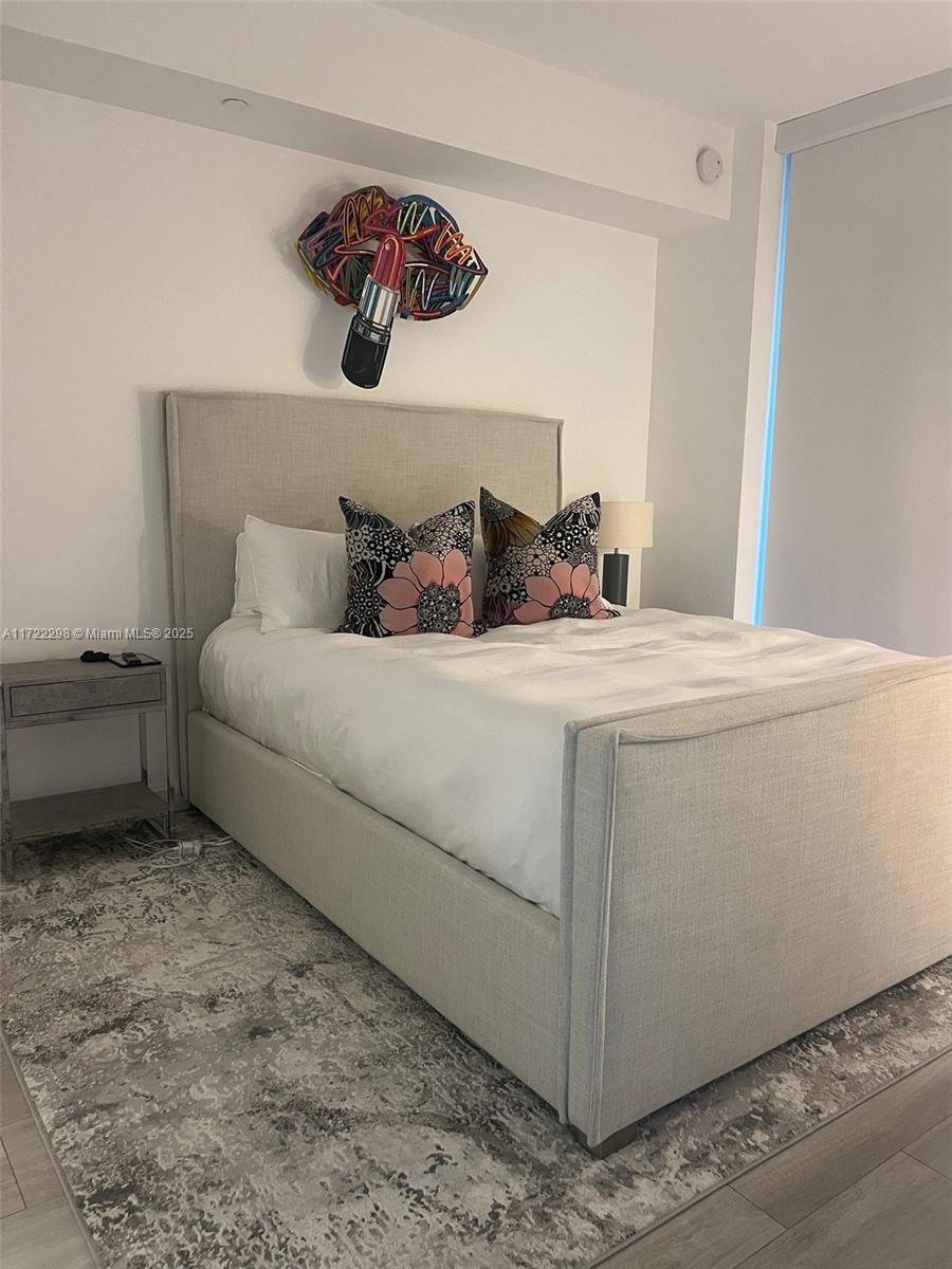 55 SW 9th St #2610, Miami FL 33130