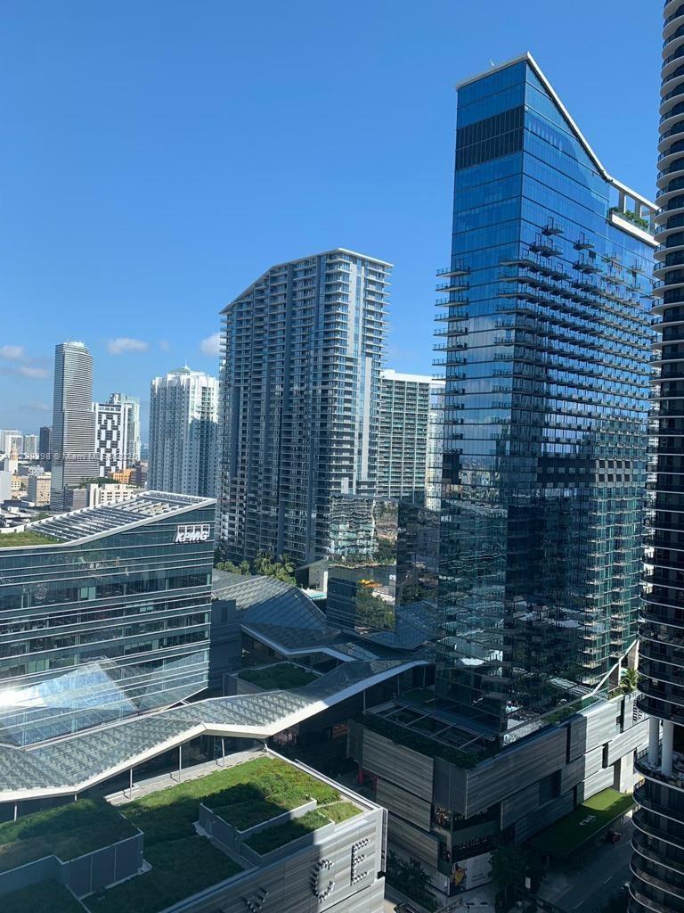 55 SW 9th St #2610, Miami FL 33130