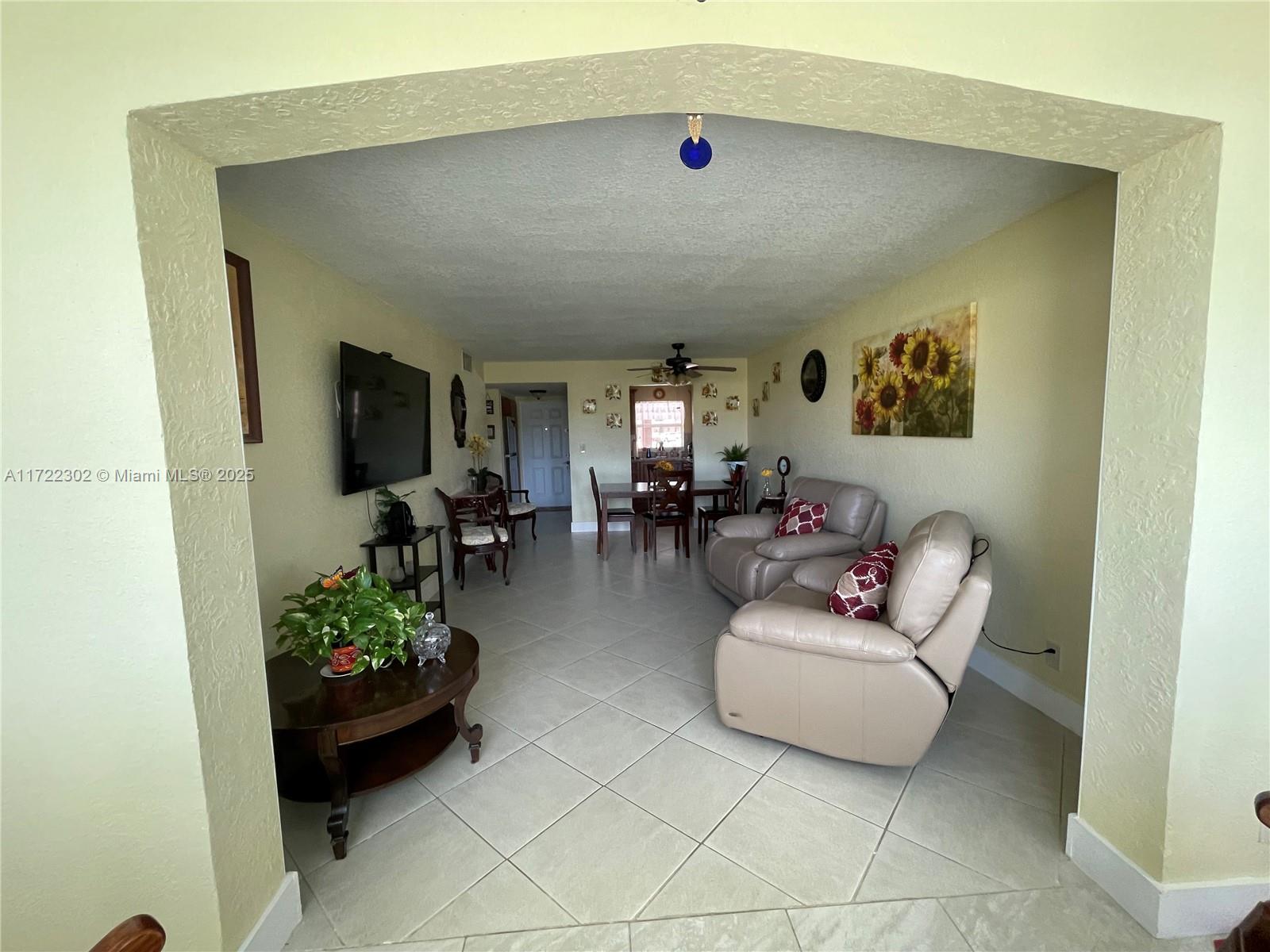 9041 Sunrise Lakes Blvd #108, Sunrise, Florida image 18