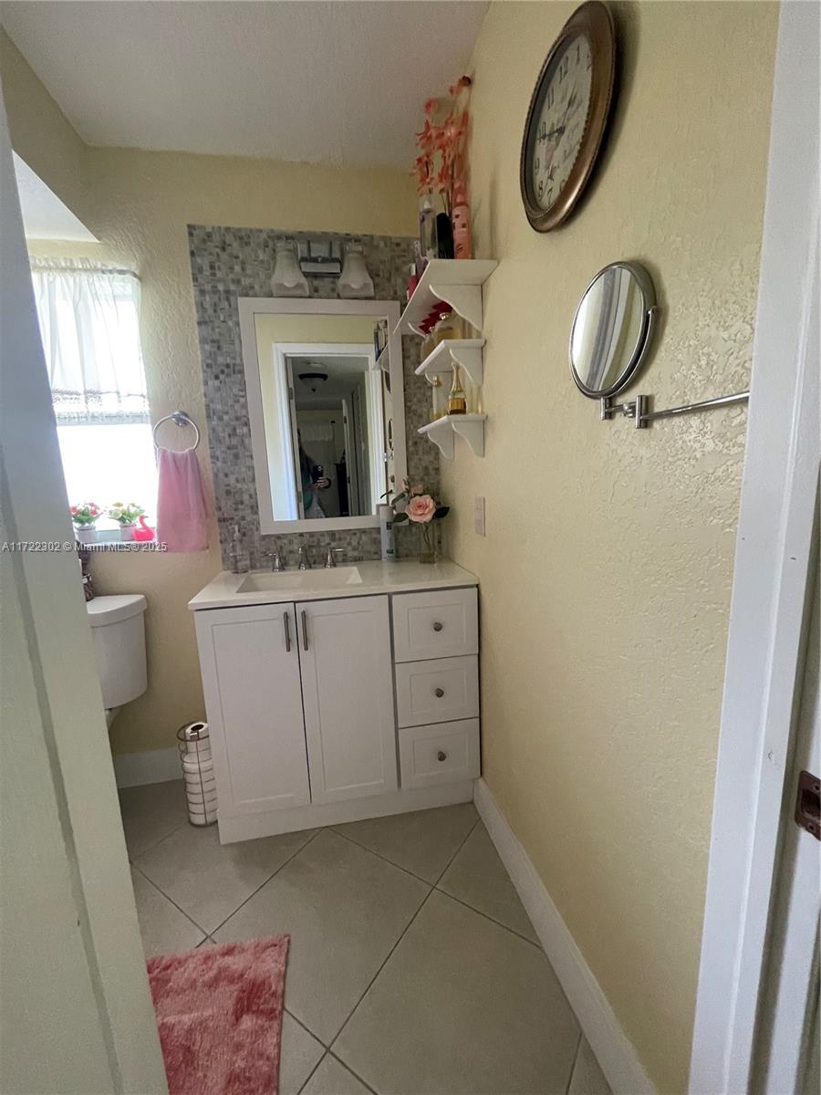 9041 Sunrise Lakes Blvd #108, Sunrise, Florida image 20