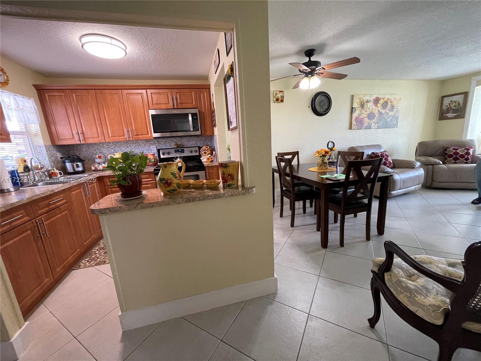 9041 Sunrise Lakes Blvd #108, Sunrise, Florida image 7