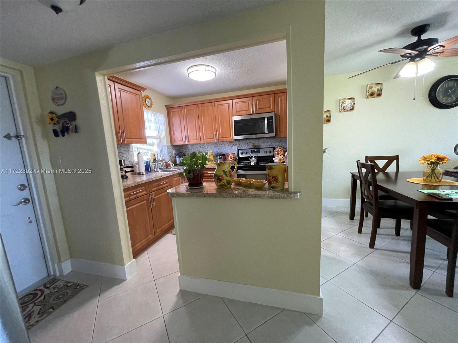 9041 Sunrise Lakes Blvd #108, Sunrise, Florida image 9