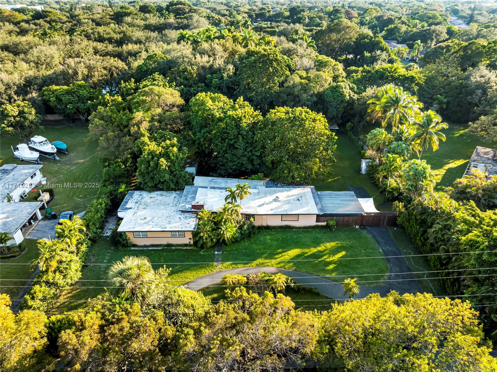 7820 SW 112th St, Pinecrest, Florida image 8