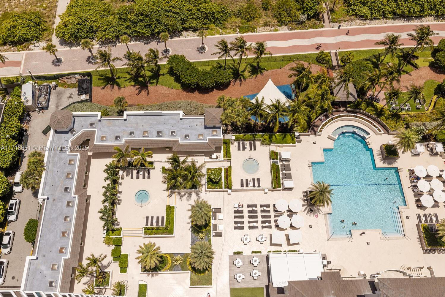 4779 Collins Ave #2703, Miami Beach FL 33140