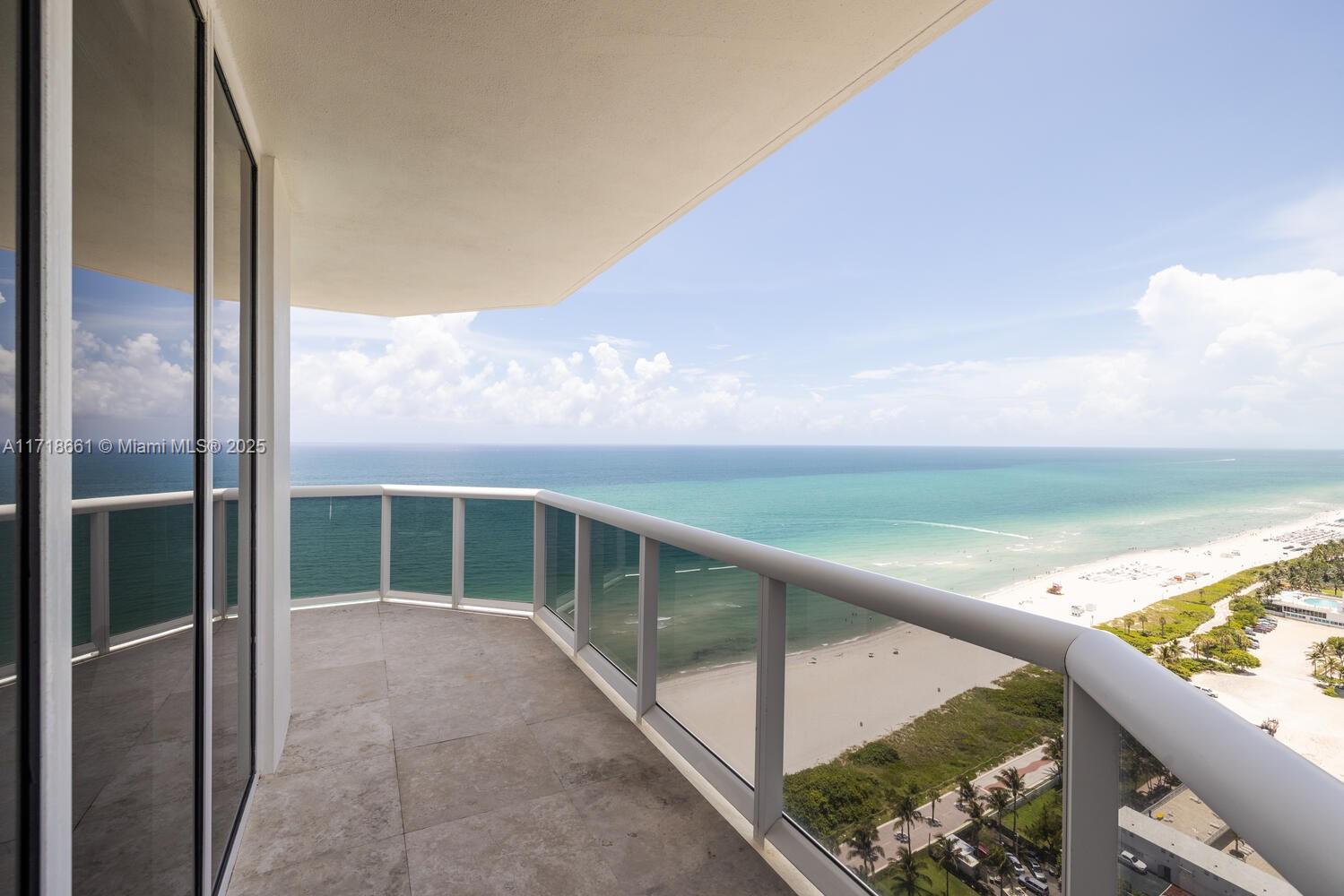 4779 Collins Ave #2703, Miami Beach FL 33140