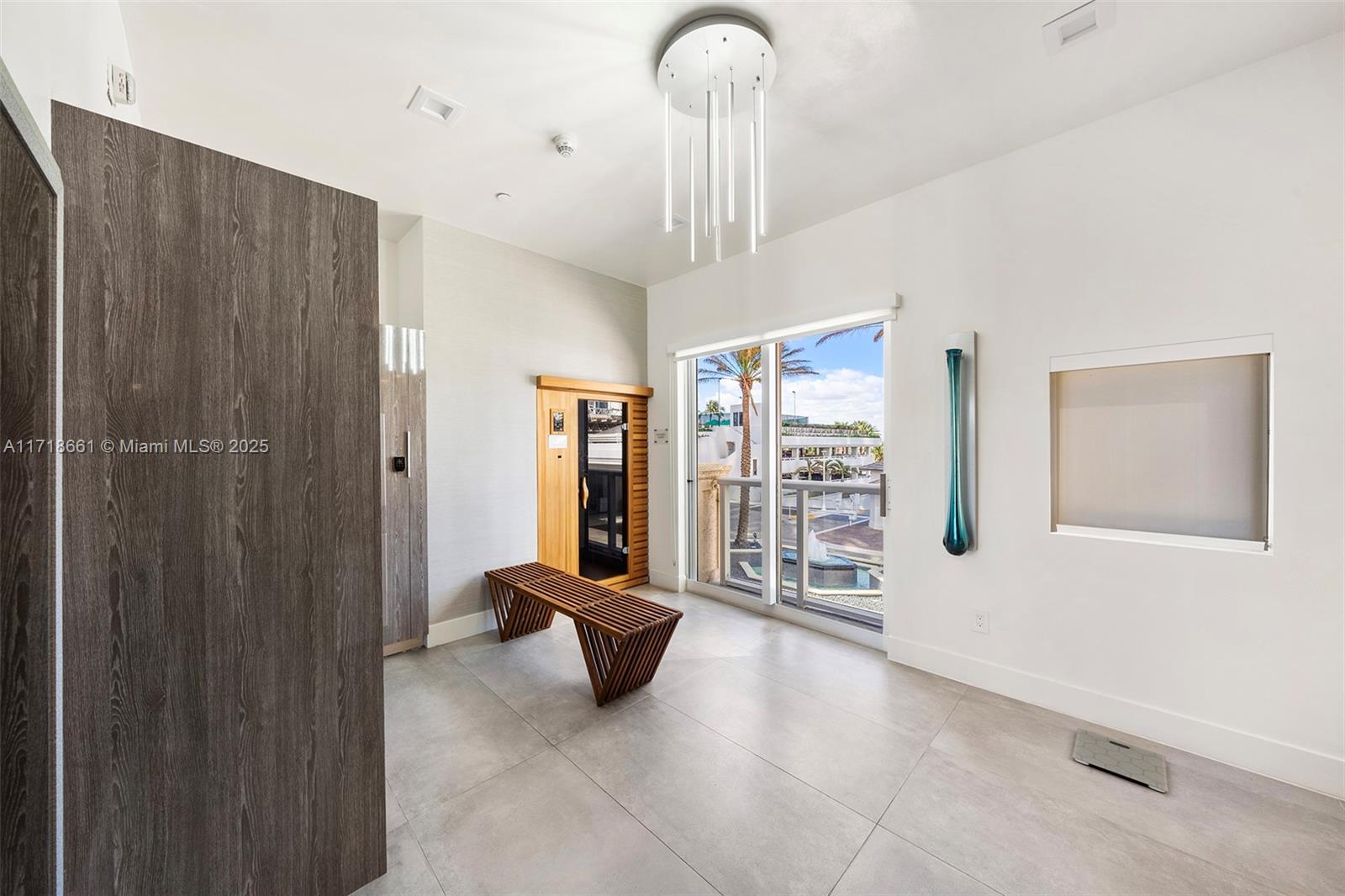 4779 Collins Ave #2703, Miami Beach FL 33140