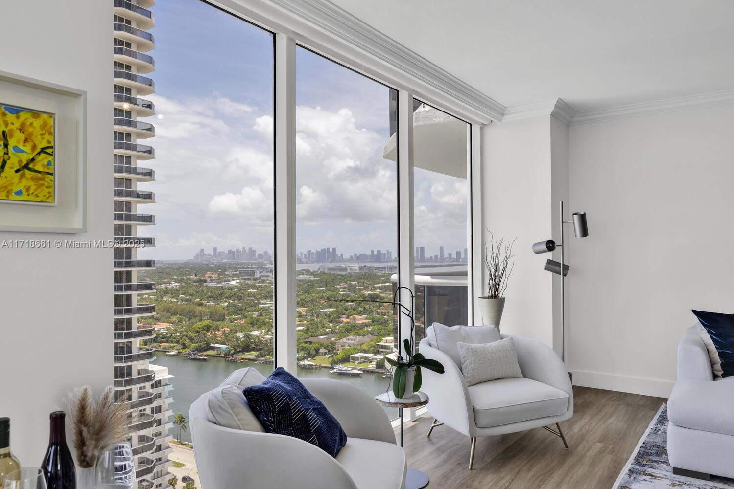 4779 Collins Ave #2703, Miami Beach FL 33140