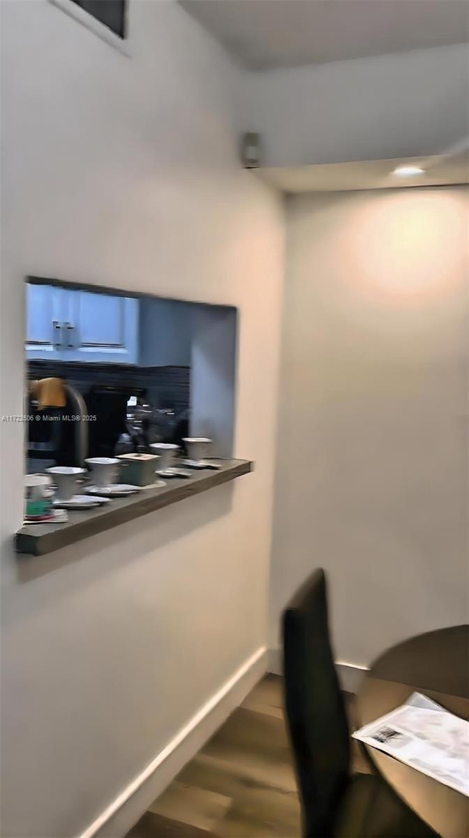 Listing Photo 9
