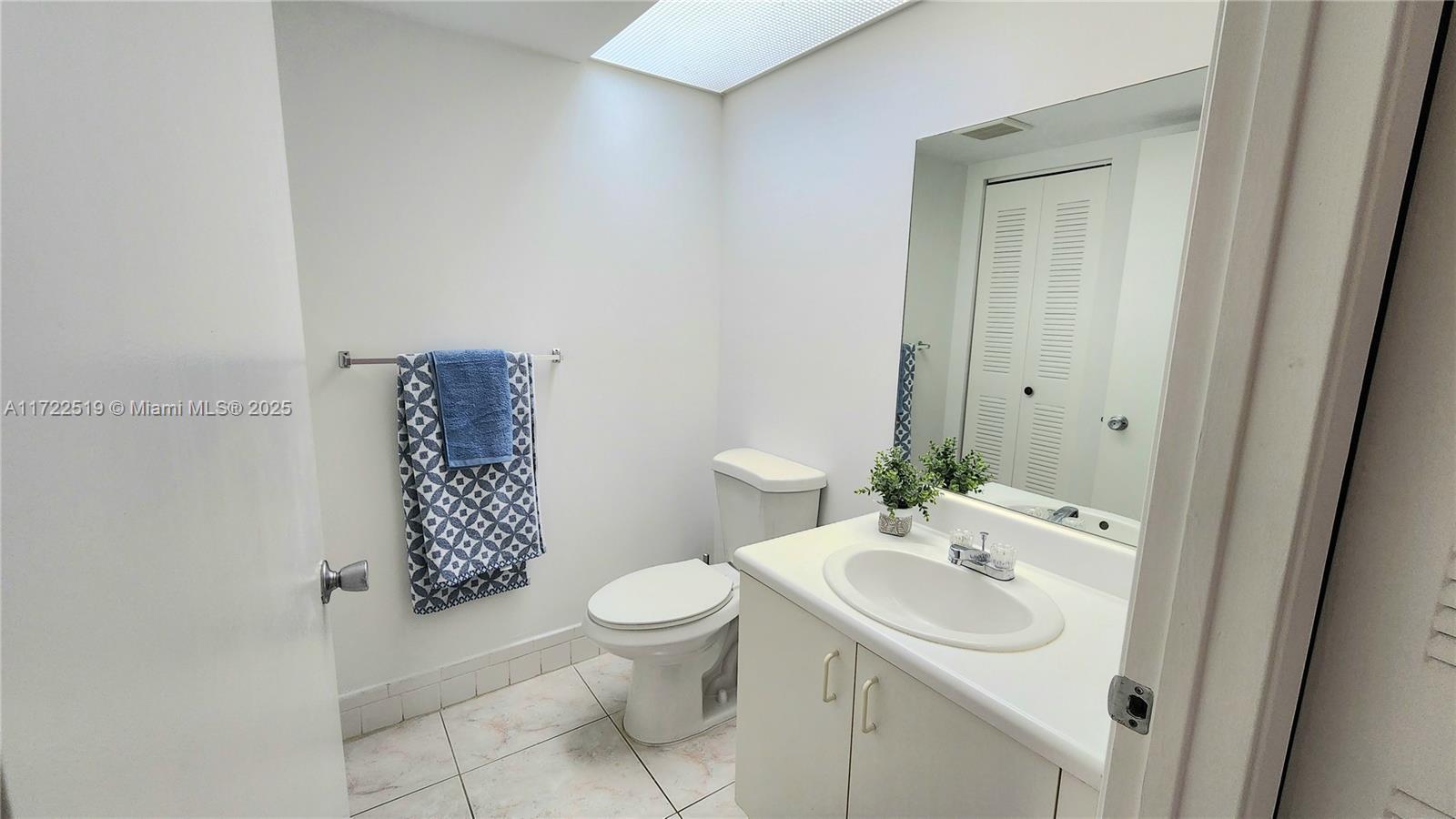 700 SW 137th Ave #212H, Pembroke Pines, Florida image 11