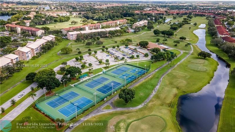 700 SW 137th Ave #212H, Pembroke Pines, Florida image 25