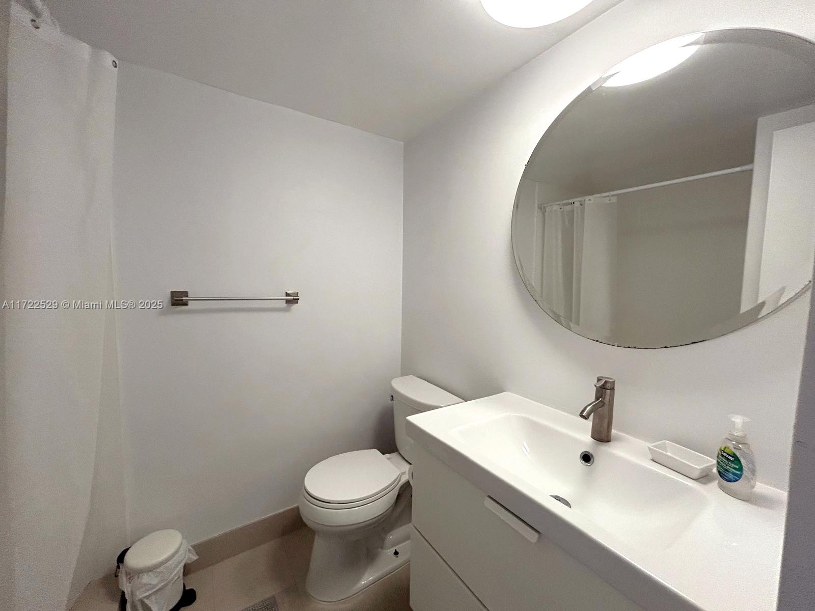 Listing Photo 10