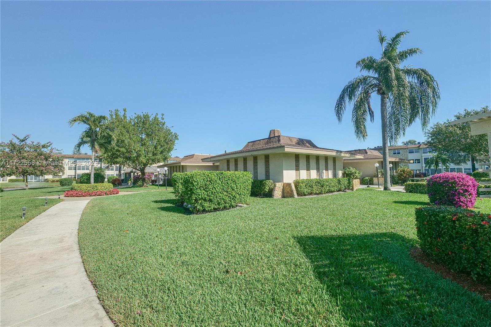 4801 NW 34th St #406, Lauderdale Lakes, Florida image 36