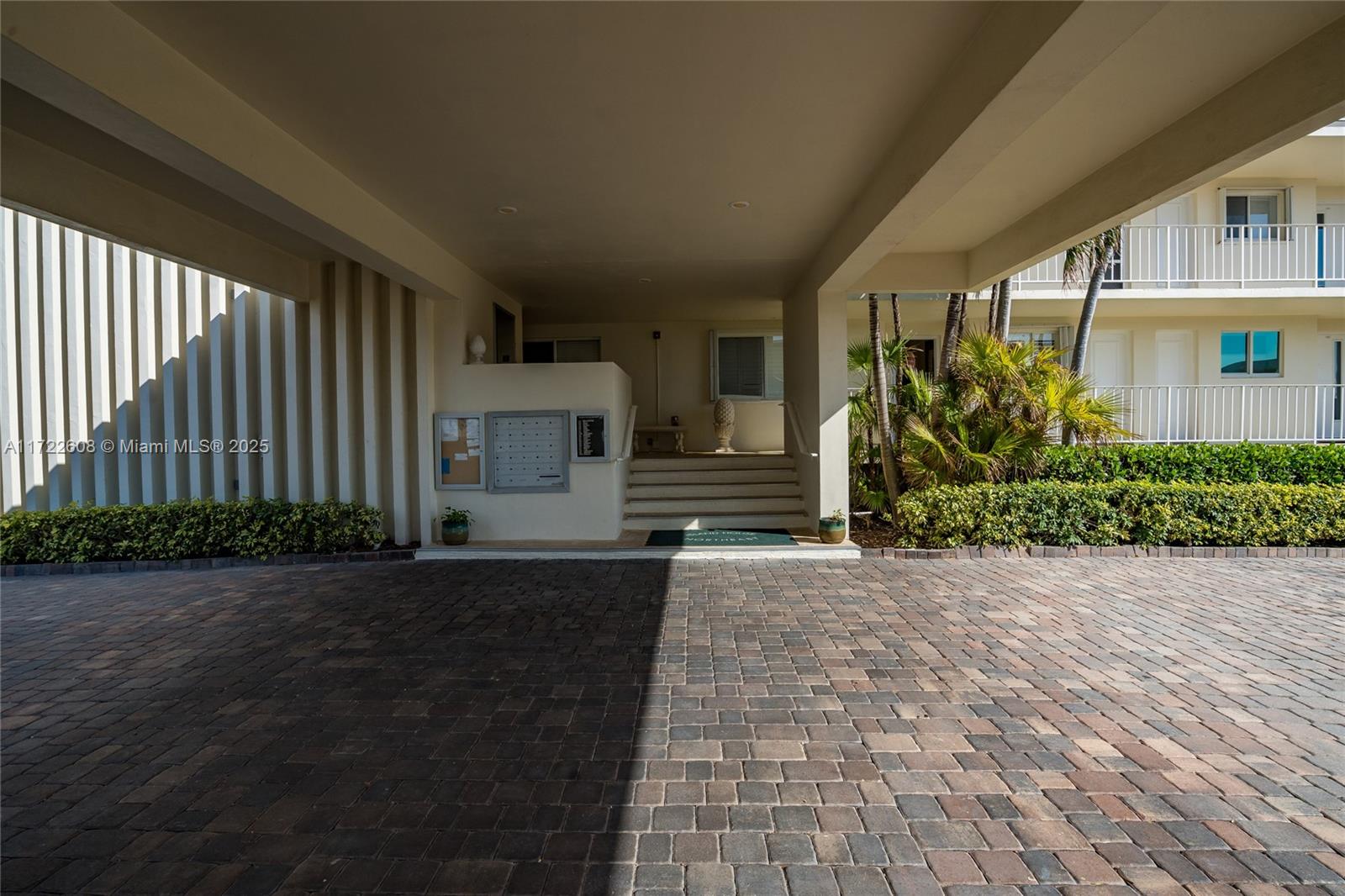 350 Beach Rd #204, Tequesta, Florida image 4