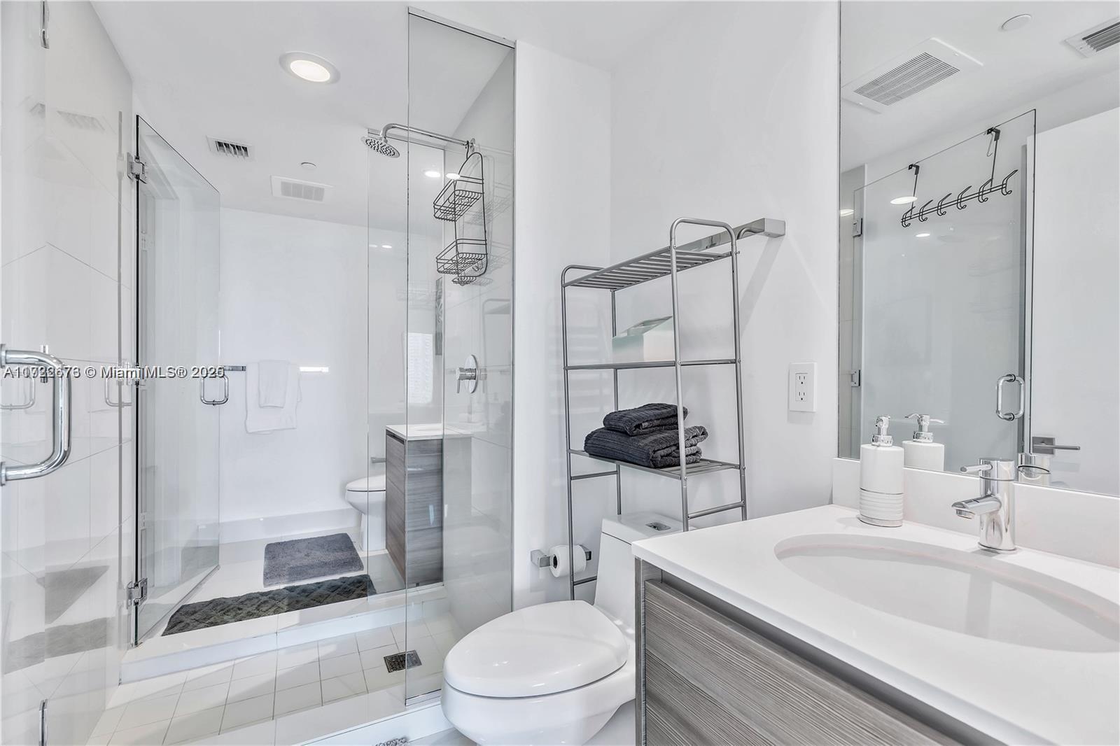 121 NE 34th St #1806A, Miami FL 33137