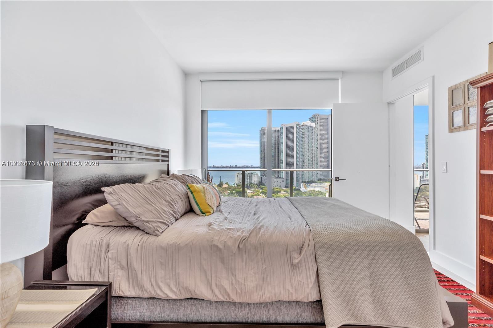 121 NE 34th St #1806A, Miami FL 33137