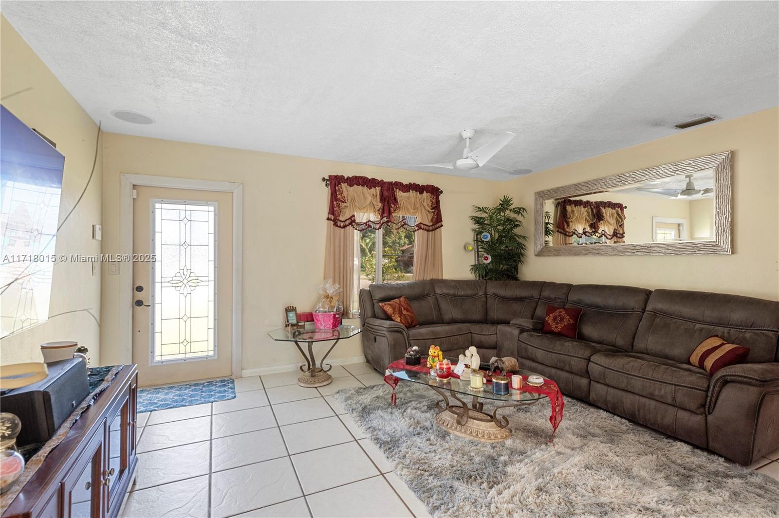 1281 NW 63rd Ave, Sunrise, Florida image 4