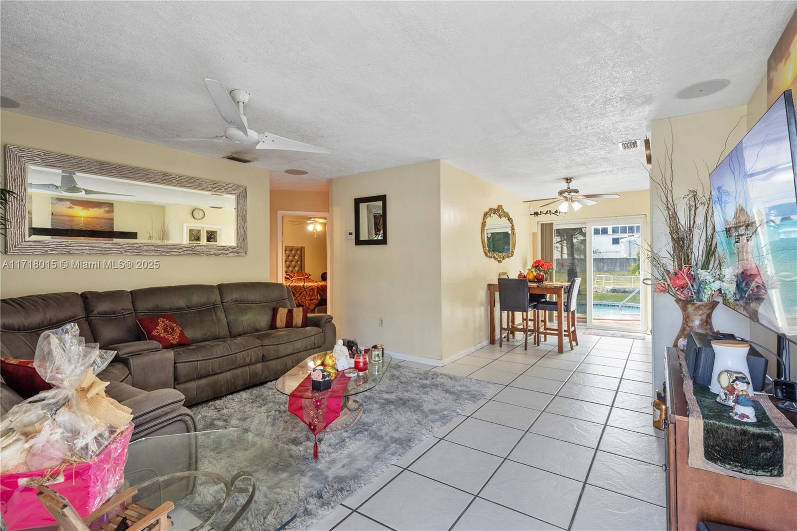 1281 NW 63rd Ave, Sunrise, Florida image 7