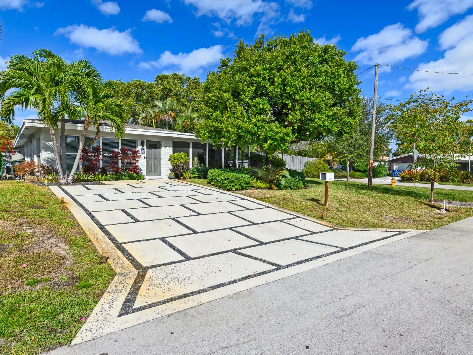 3449 NE 17th Way, Oakland Park, Florida image 2