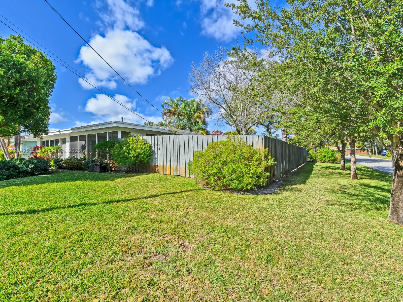 3449 NE 17th Way, Oakland Park, Florida image 5