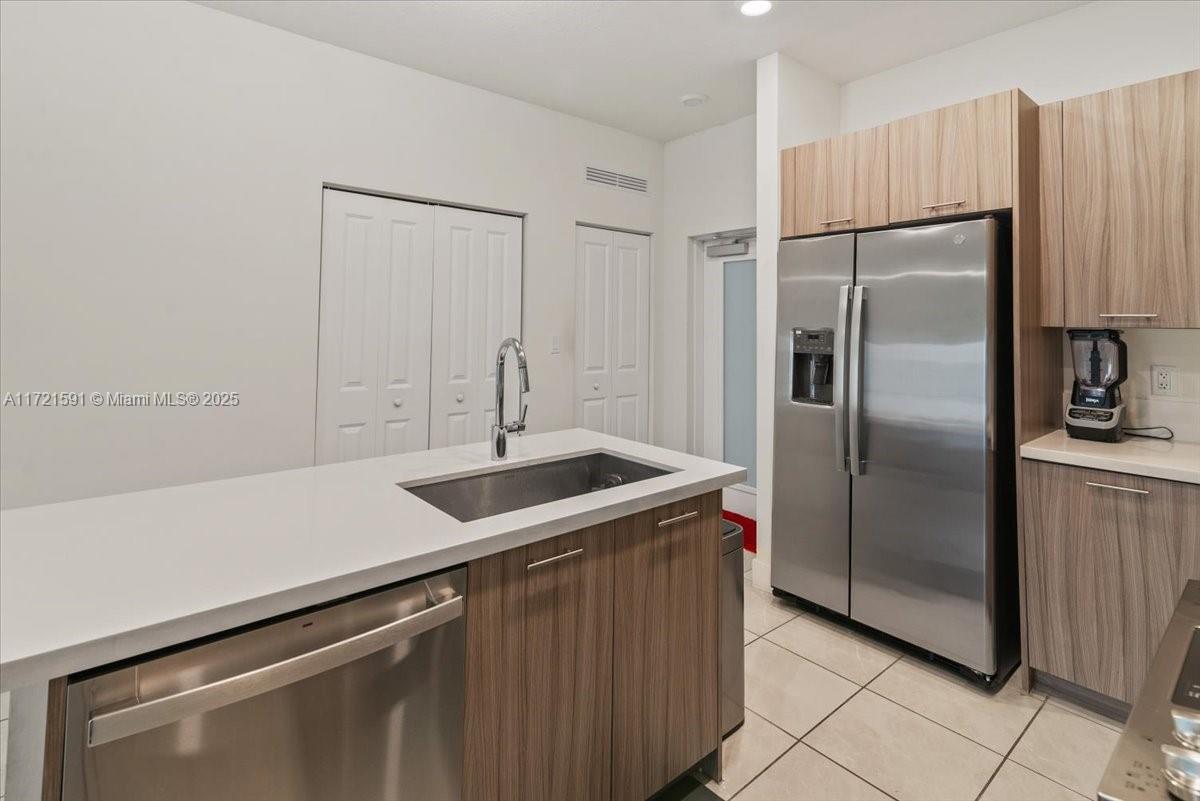 8201 Nw 41 St #405, Doral, Florida image 3