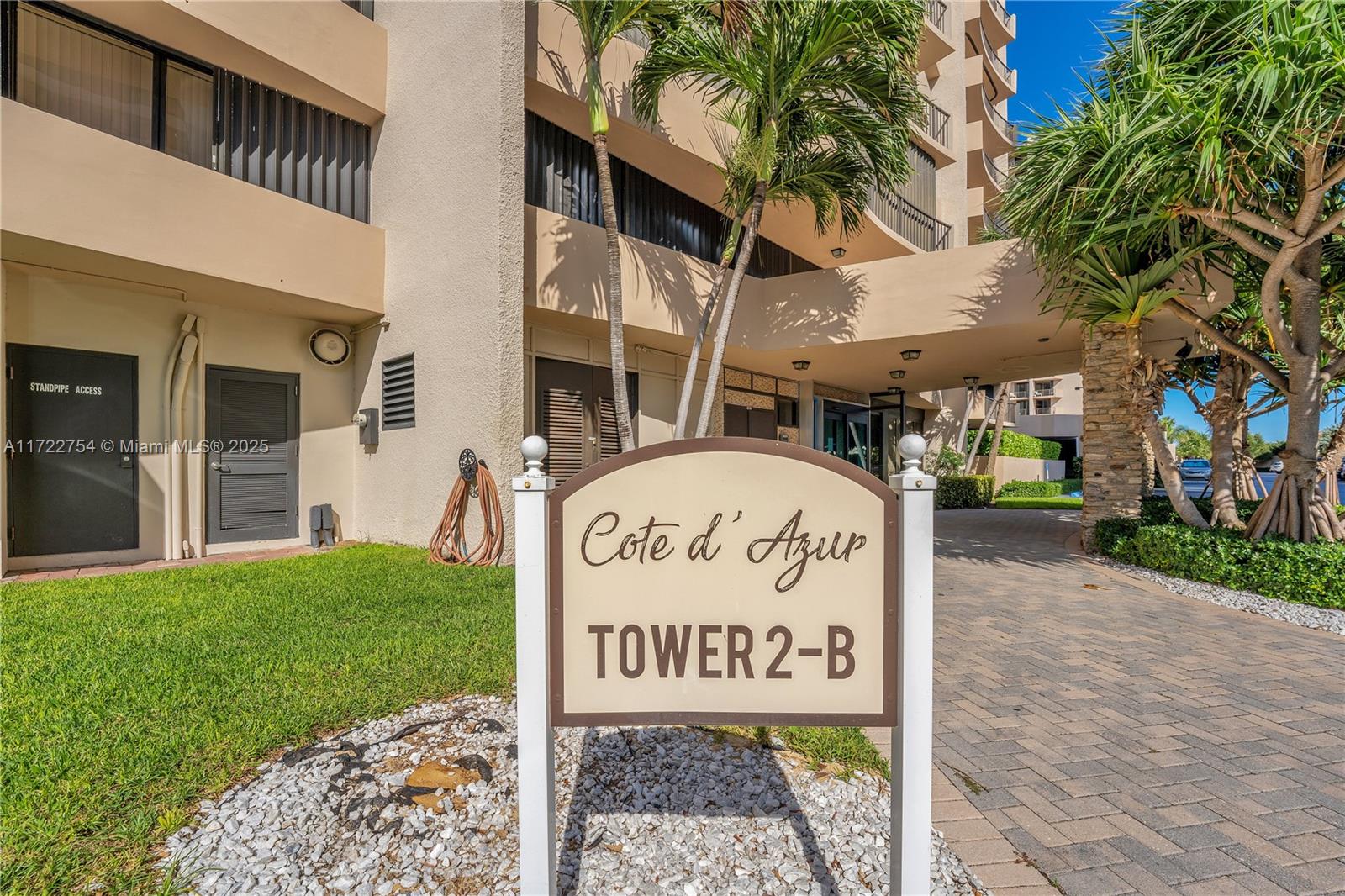 4200 N Ocean Dr #2-303, Riviera Beach, Florida image 2