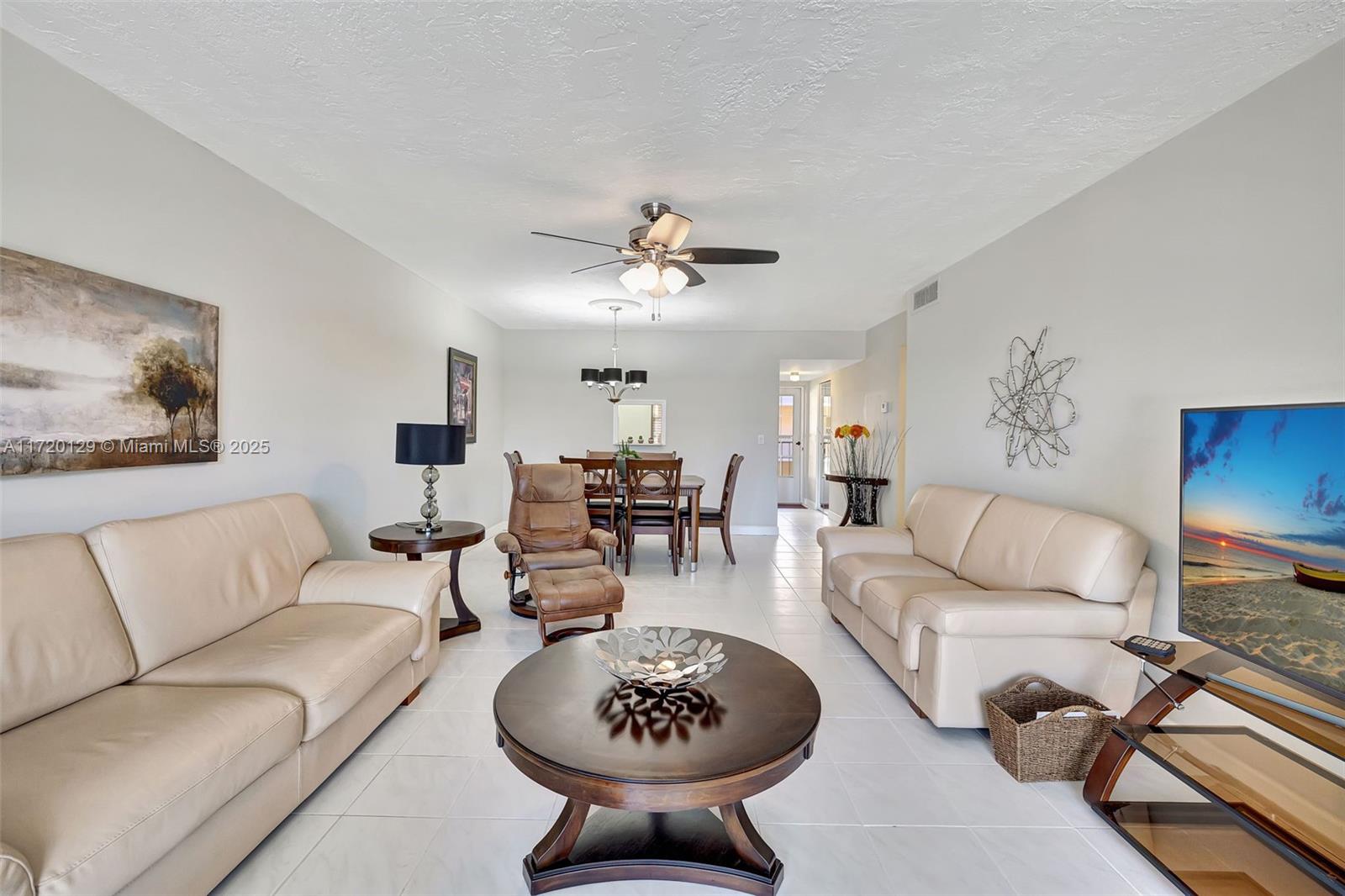 2811 Somerset Dr #203, Lauderdale Lakes, Florida image 5