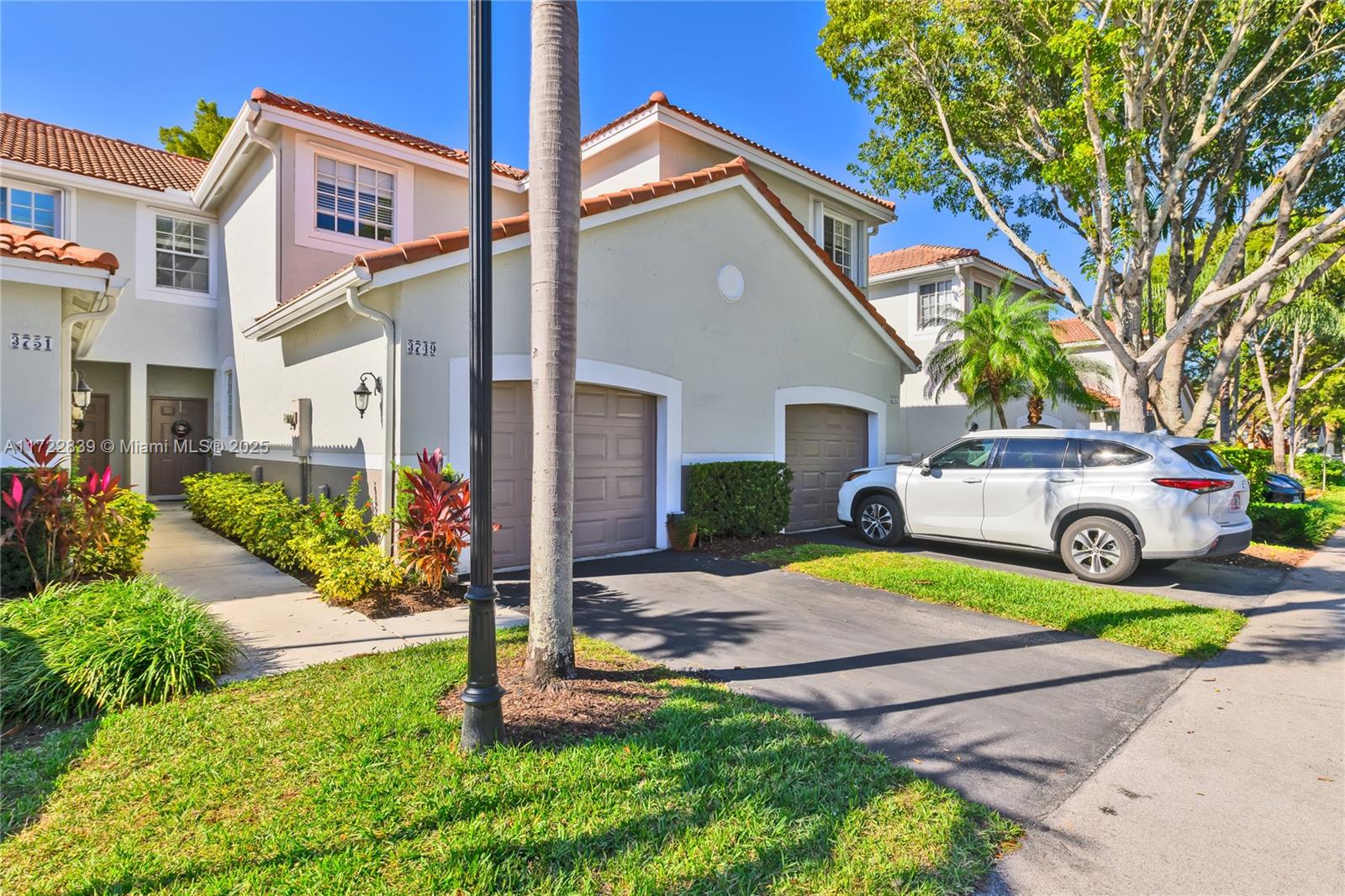 Residential, Weston, Florida image 4