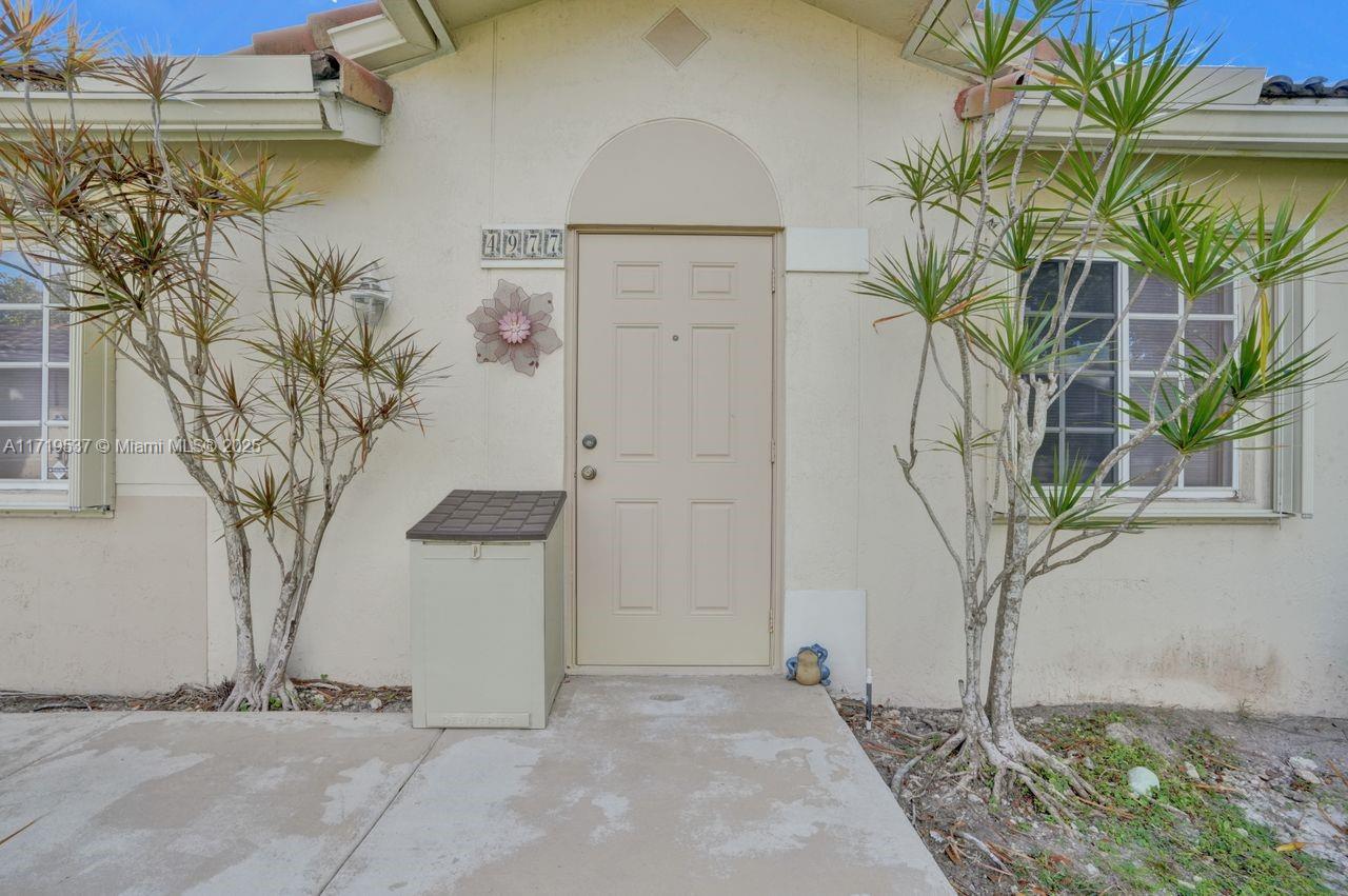 4977 SW 32nd Ter, Dania Beach, Florida image 32