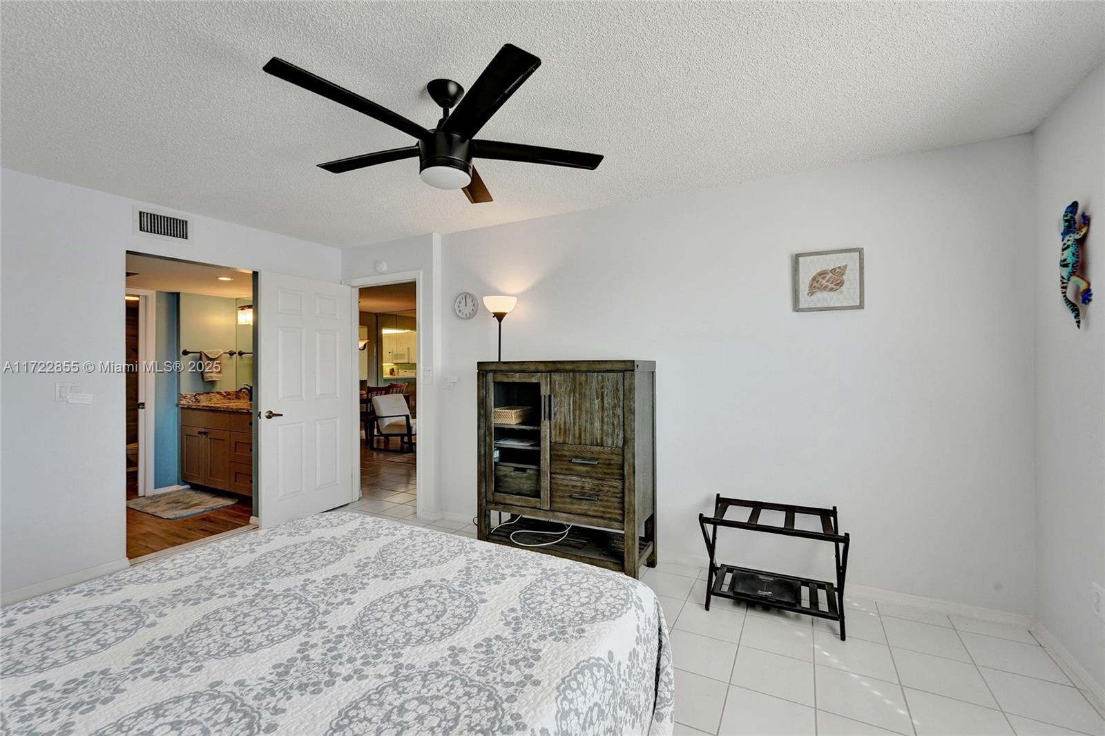 7536 N Devon Dr #310, Tamarac, Florida image 37