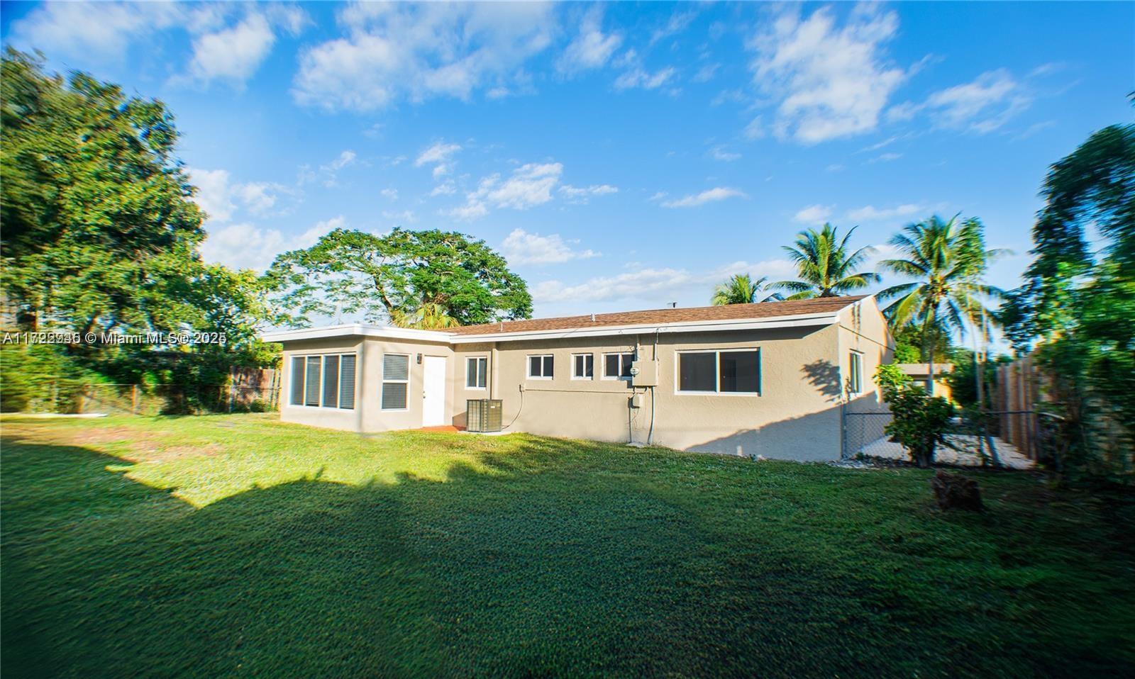 3220 NW 4th Ct, Lauderhill, Florida image 3