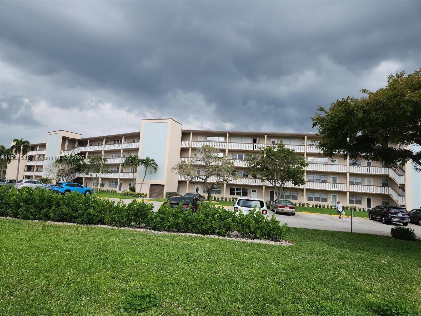 Residential, West Palm Beach, Florida image 1